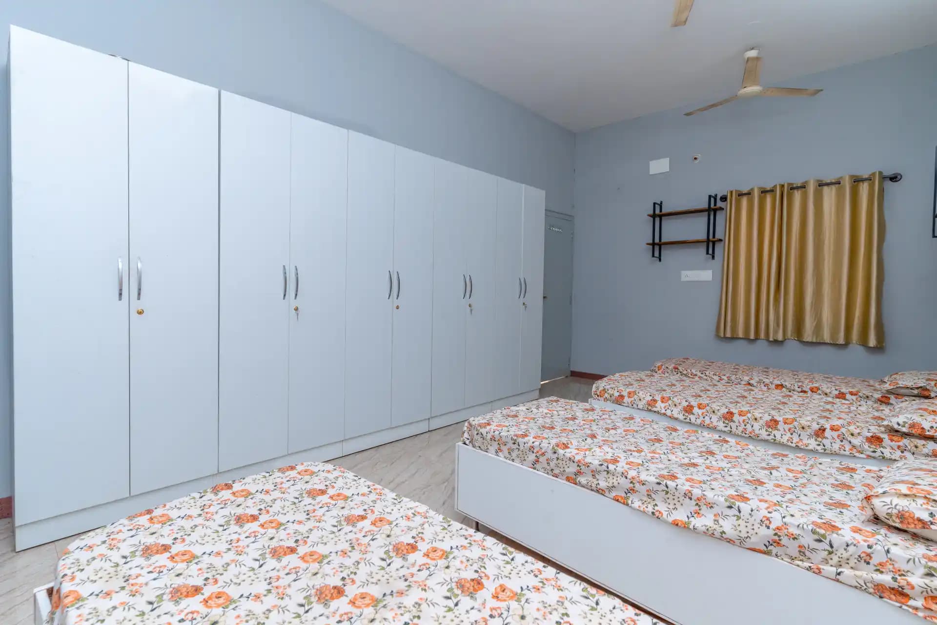 Millennial Onyx, room photograph 3, uploaded by the owner