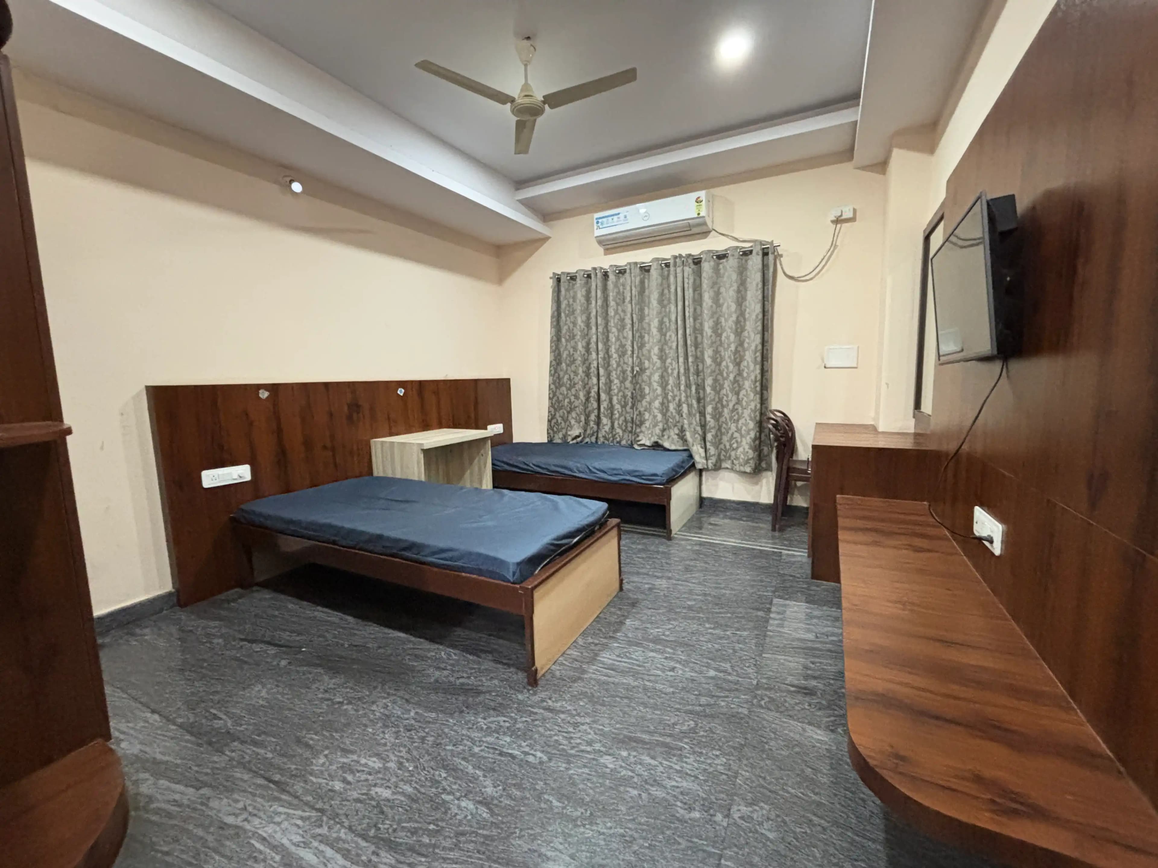 Shyam Stay Raj Inn, room photograph 1, uploaded by the owner