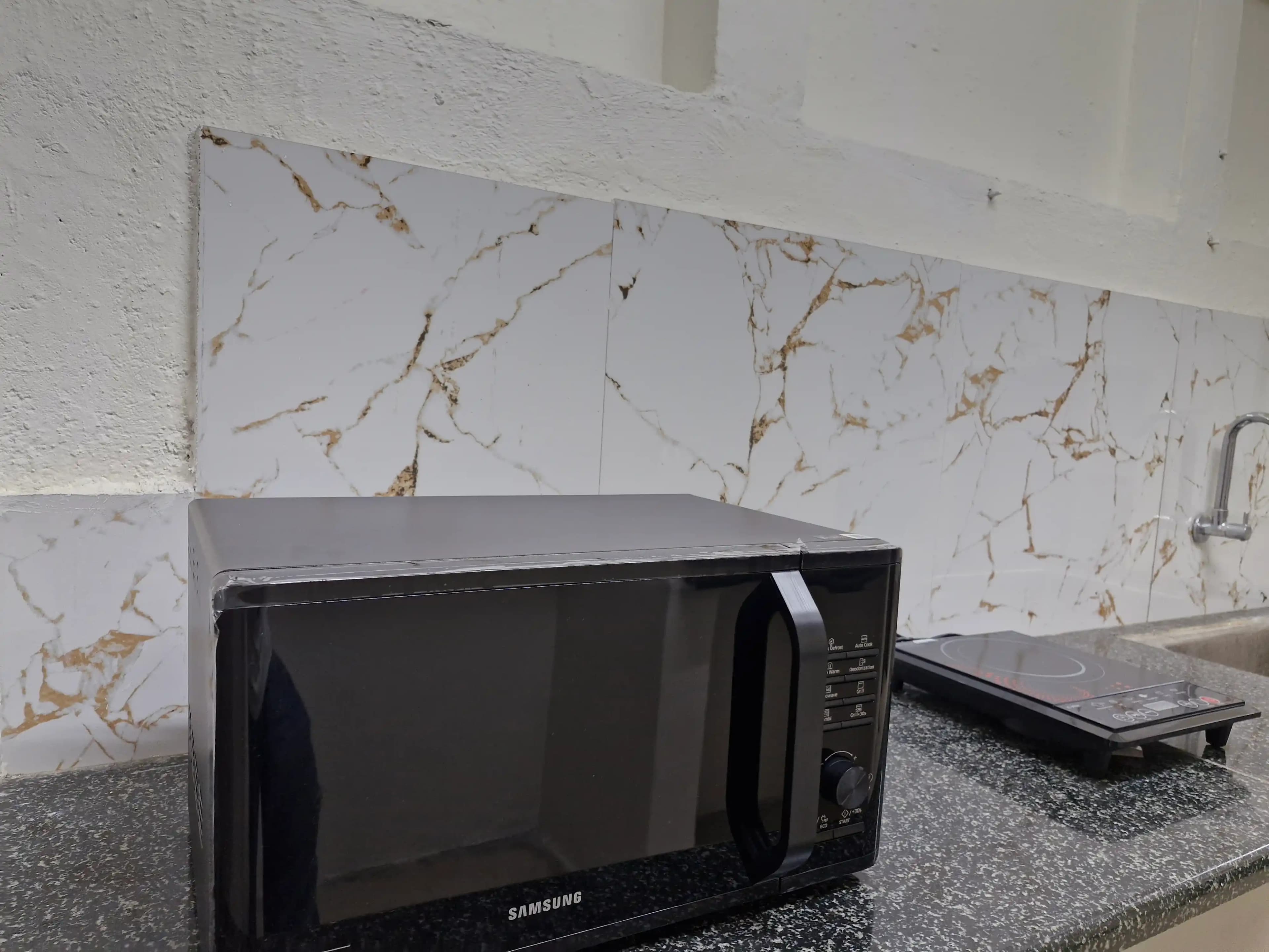 HIVE LIVING, kitchen photograph 12, uploaded by the owner