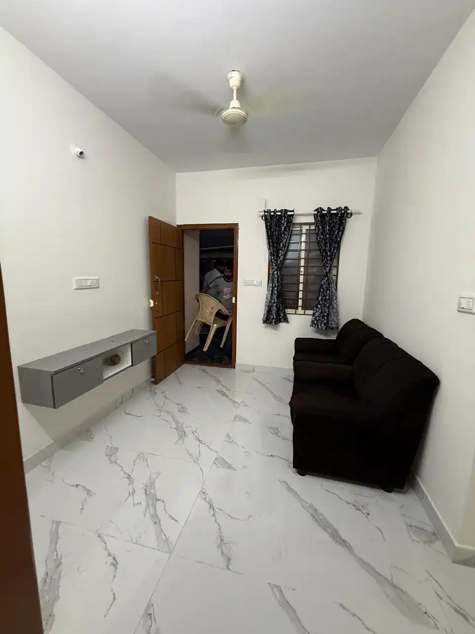 Mahnot Residency, room photograph 4, uploaded by the owner
