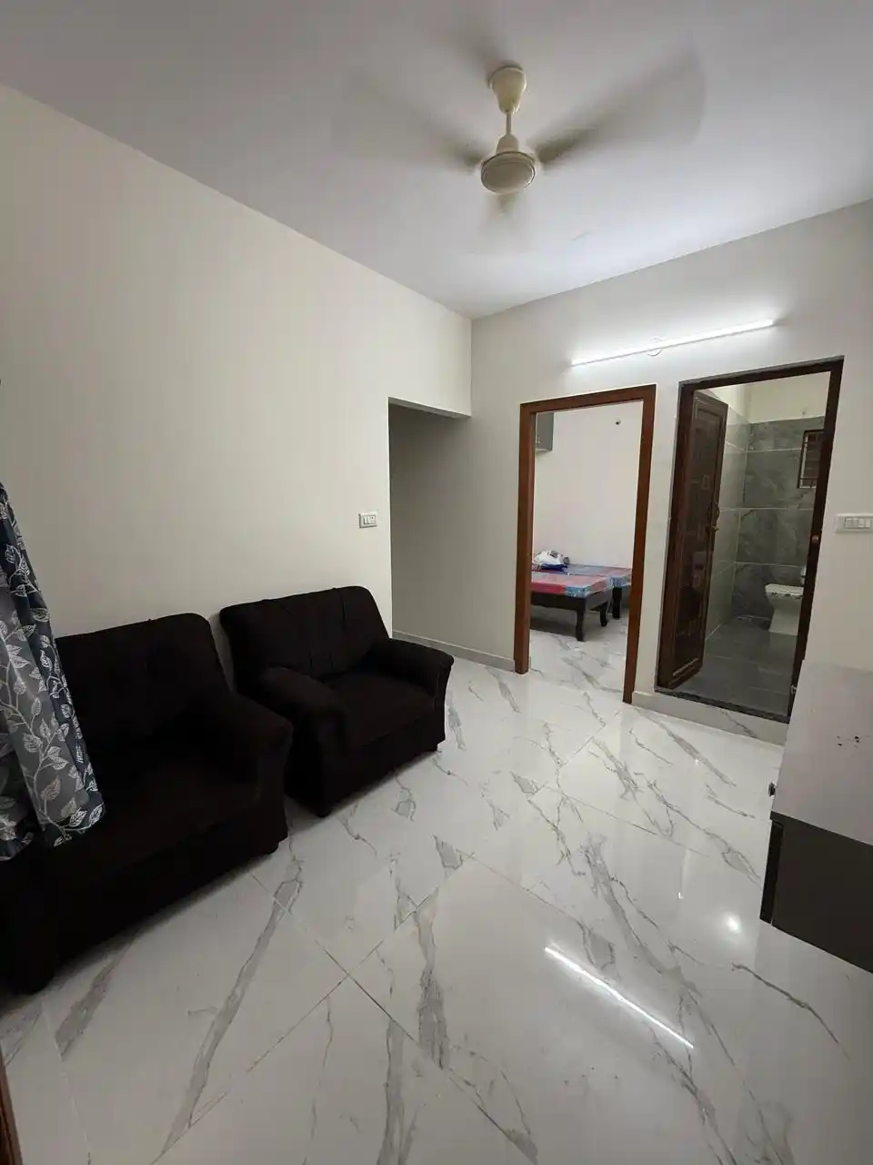 Mahnot Residency, room photograph 1, uploaded by the owner