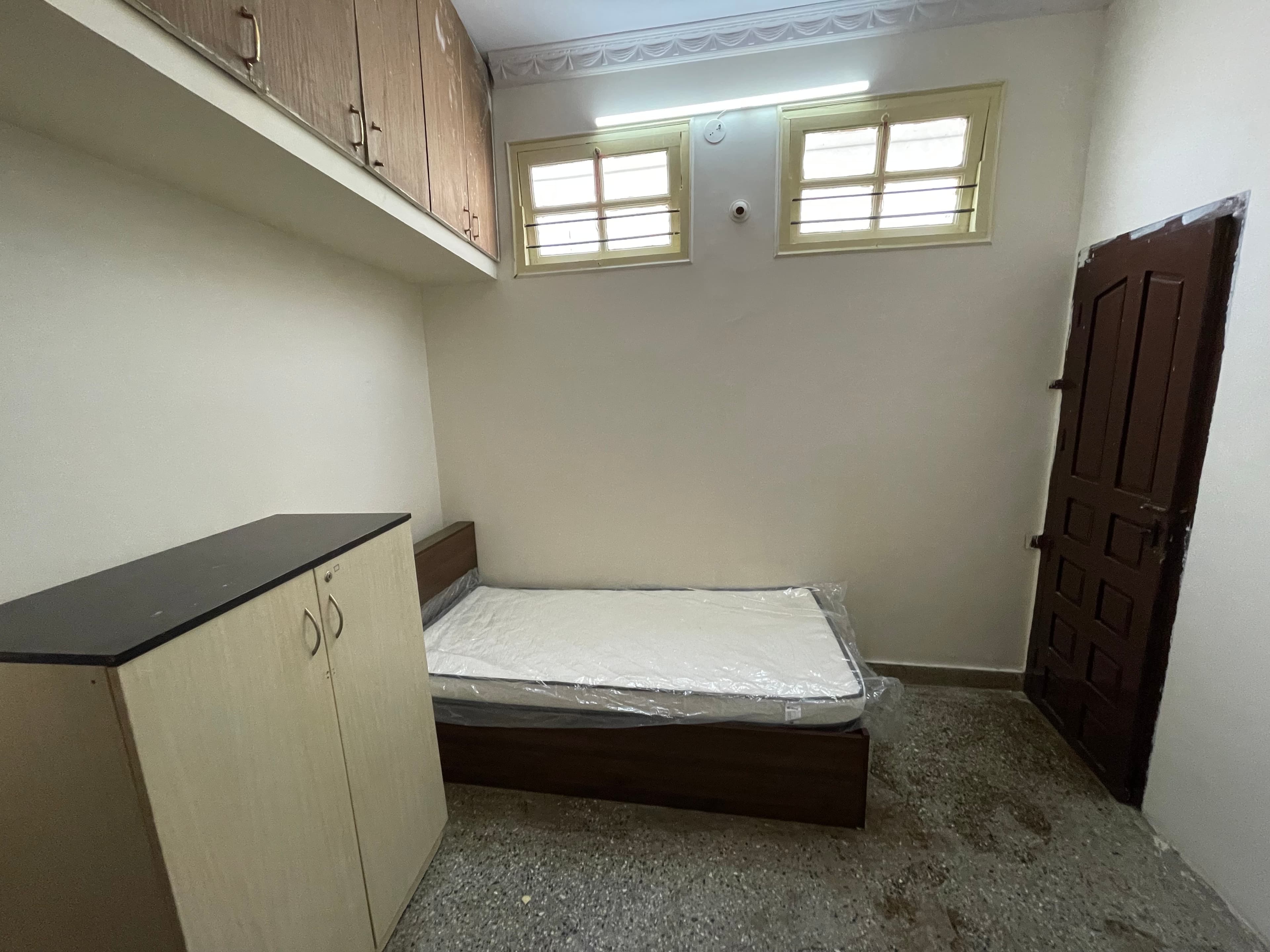 Pg In Richmond Town, room photograph 8, uploaded by the owner