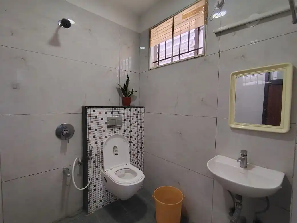 Spectra Elite #38, bathroom photograph 10, uploaded by the owner
