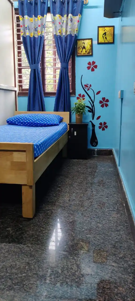 Sri Sai Guest House - Branch - NGEF, room photograph 1, uploaded by the owner