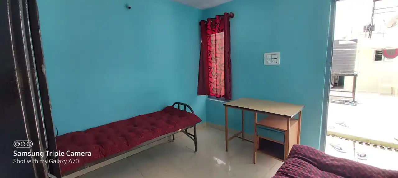 Spring Fields PG For Men Vijayanagar, room photograph 7, uploaded by the owner