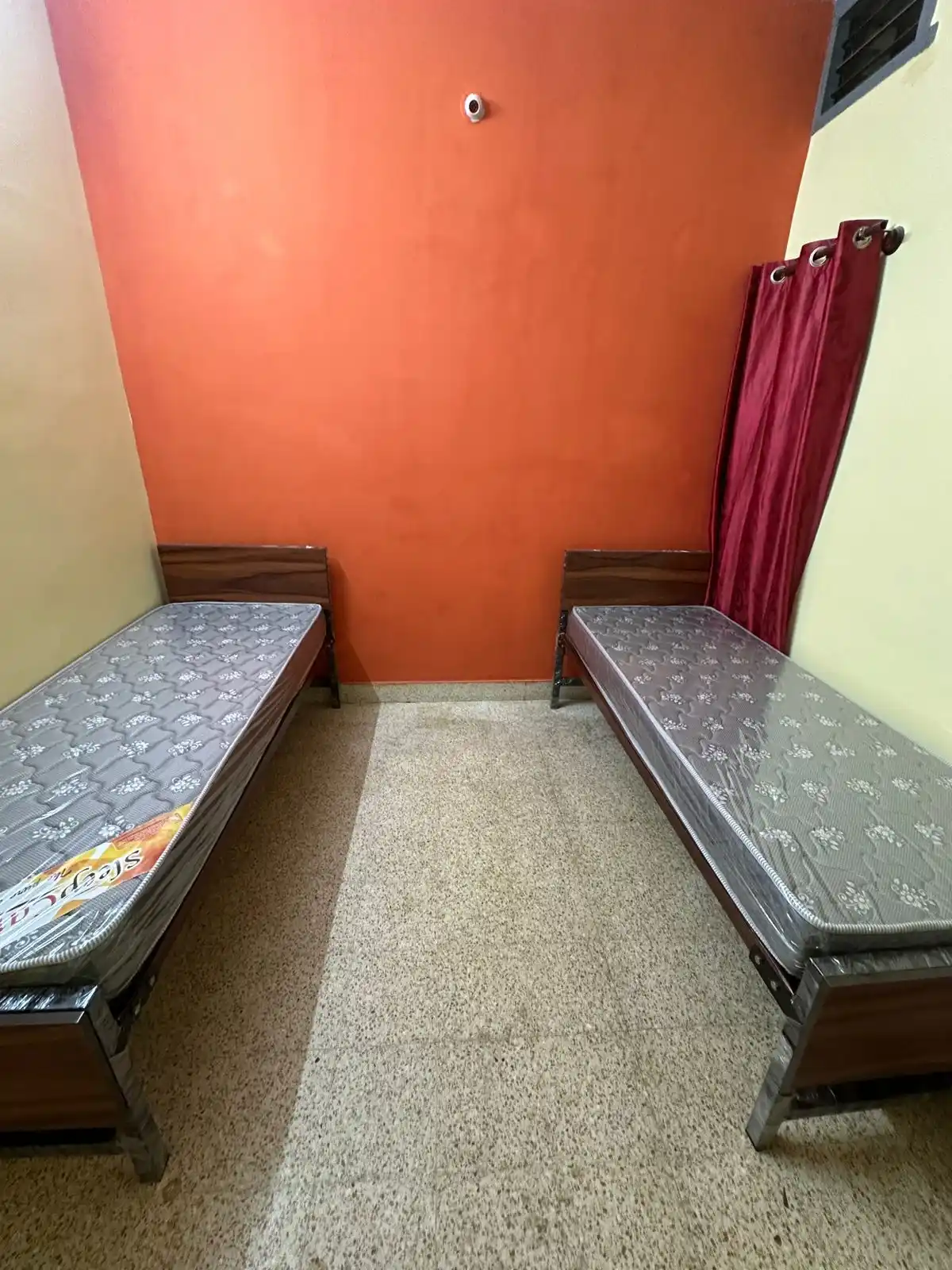 Spring Fields PG For Men Vijayanagar, room photograph 12, uploaded by the owner